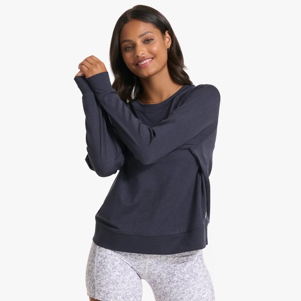 vuori Grey Long Sleeve Halo Crew Size Small